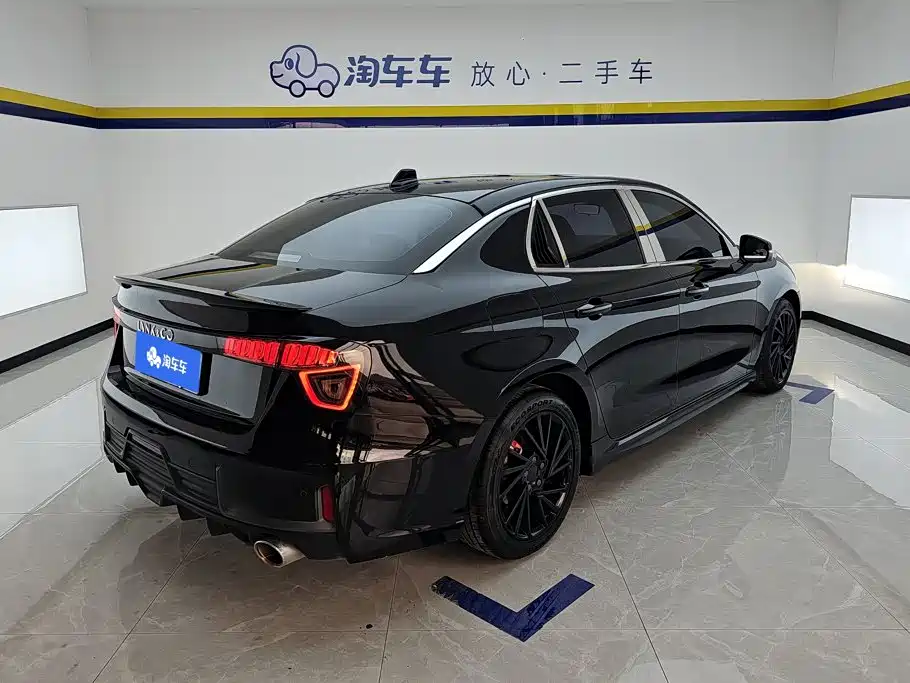 Lynk & Co 03 — миниатюра 3