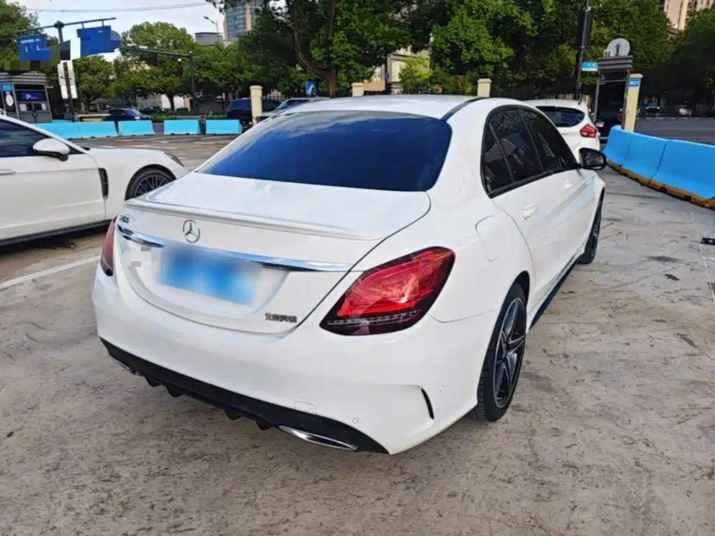 Mercedes-Benz C-Class — миниатюра 7