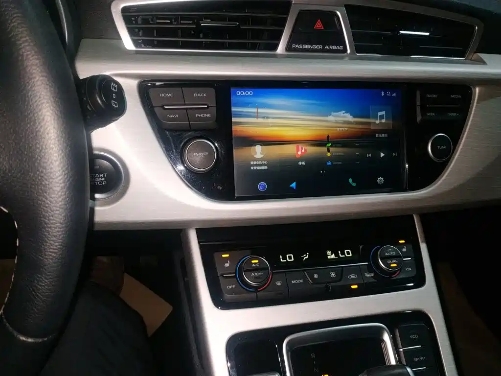 Geely Boyue — миниатюра 13
