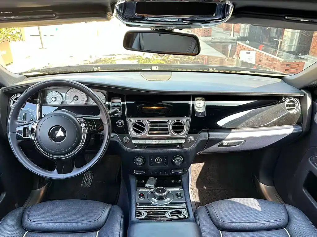 Rolls-Royce Ghost 2015 Series II Long Wheelbase