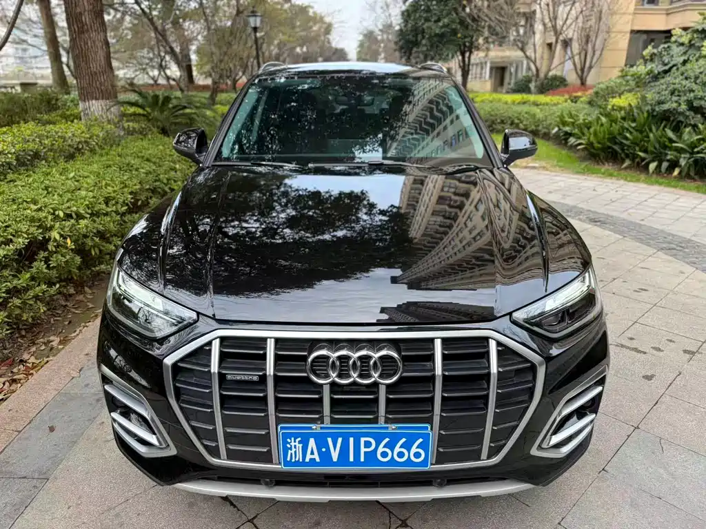 Audi Q5L 2024 40 TFSI Luxury