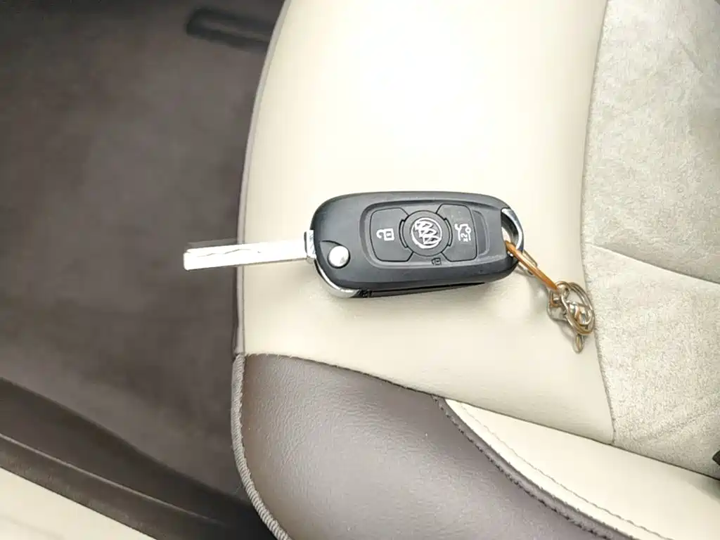 Buick Verano — миниатюра 9