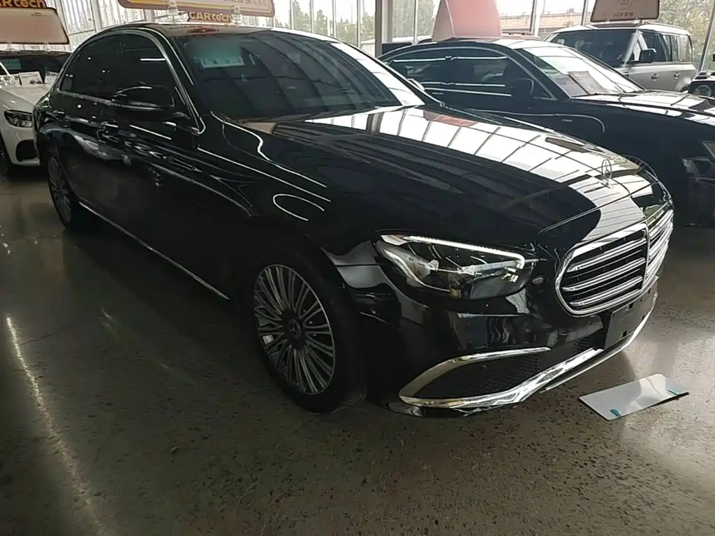Mercedes-Benz E-Class — миниатюра 4