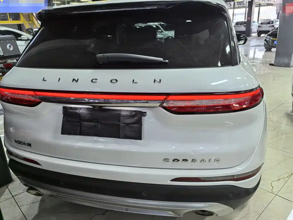 LINCOLN ADVENTURER