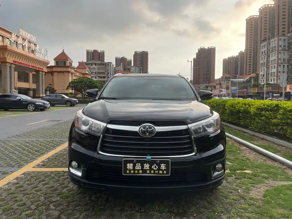 Toyota Highlander — миниатюра 2