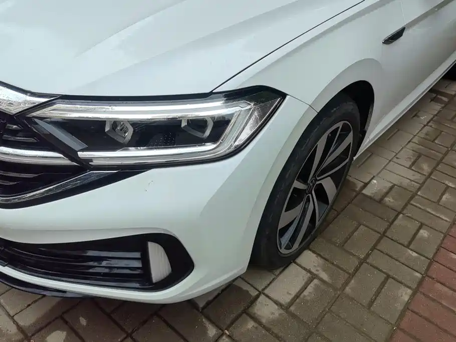 Volkswagen Sagitar — миниатюра 5