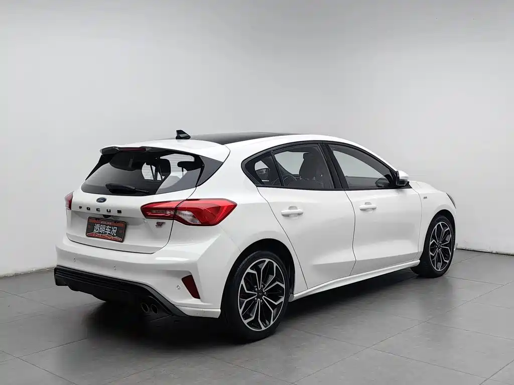 Ford Focus — миниатюра 2