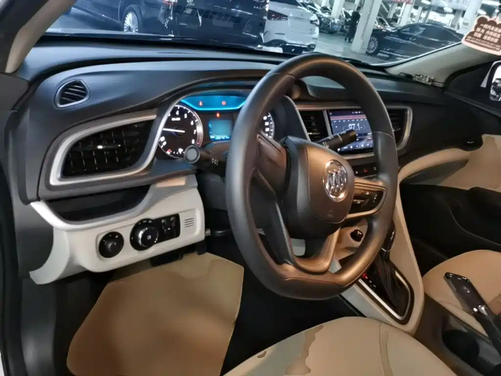 Buick Excelle — миниатюра 10