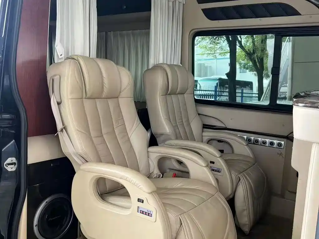 Mercedes-Benz Sprinter — миниатюра 12