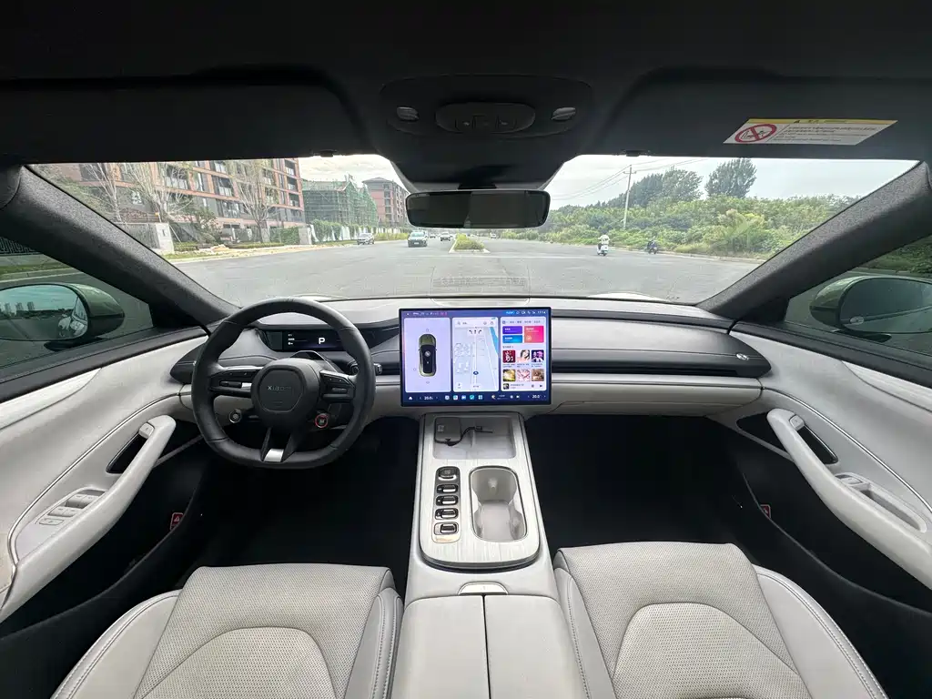 Xiaomi SU7 — миниатюра 19