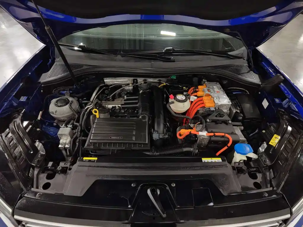 Volkswagen 探岳 GTE — миниатюра 6