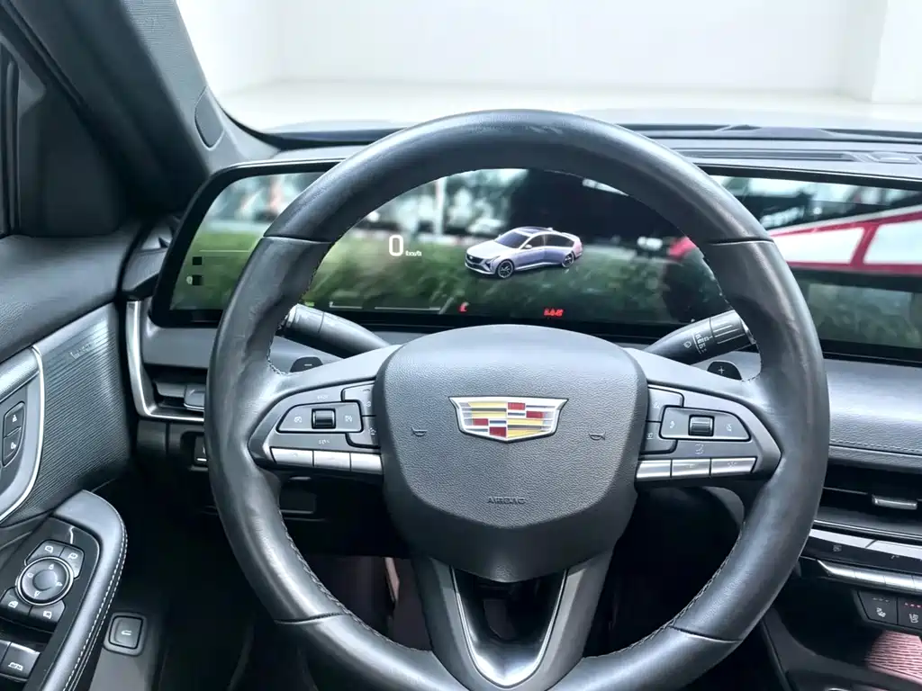 Cadillac CT5 — миниатюра 7