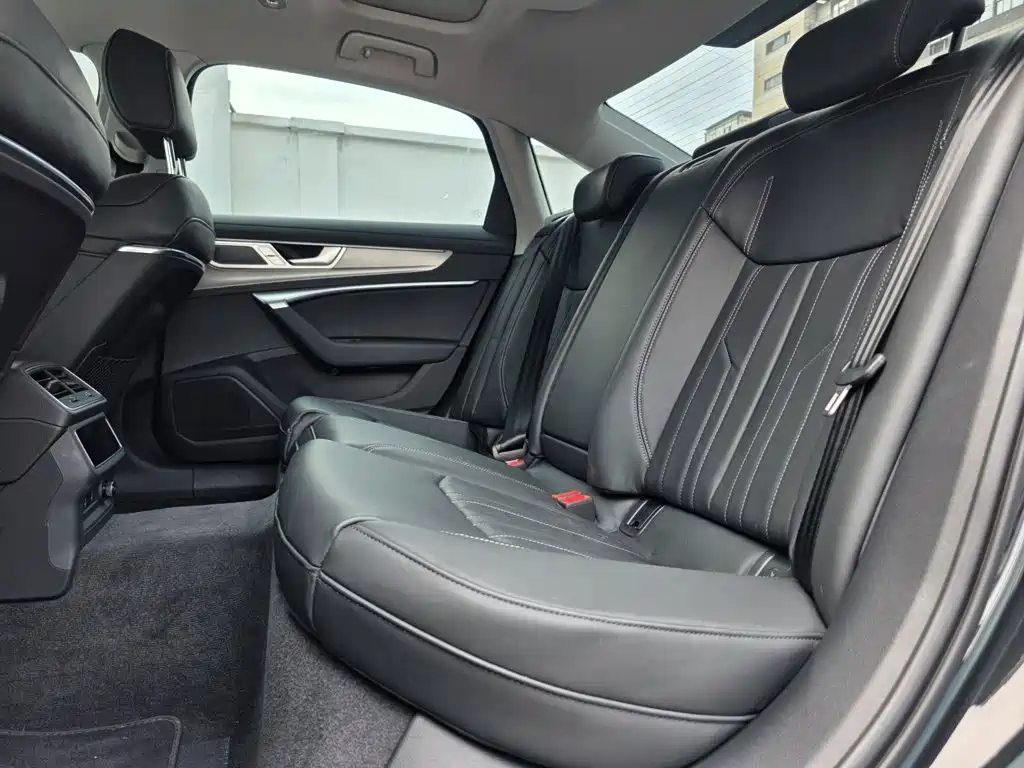 Audi A6L — миниатюра 9