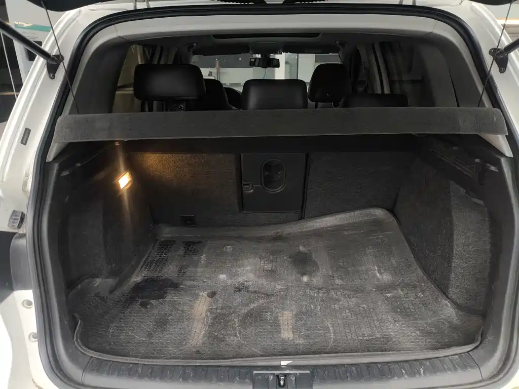 Volkswagen Tiguan — миниатюра 9
