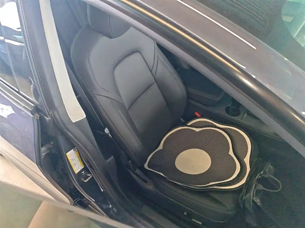 Tesla Model 3 — фотографии объявления, Фото 25