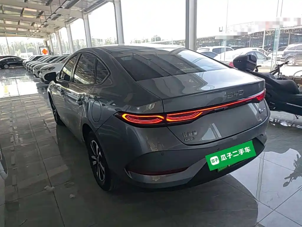 BYD Qin Plus PLUS 2025 DM-i Smart Drive 128KM