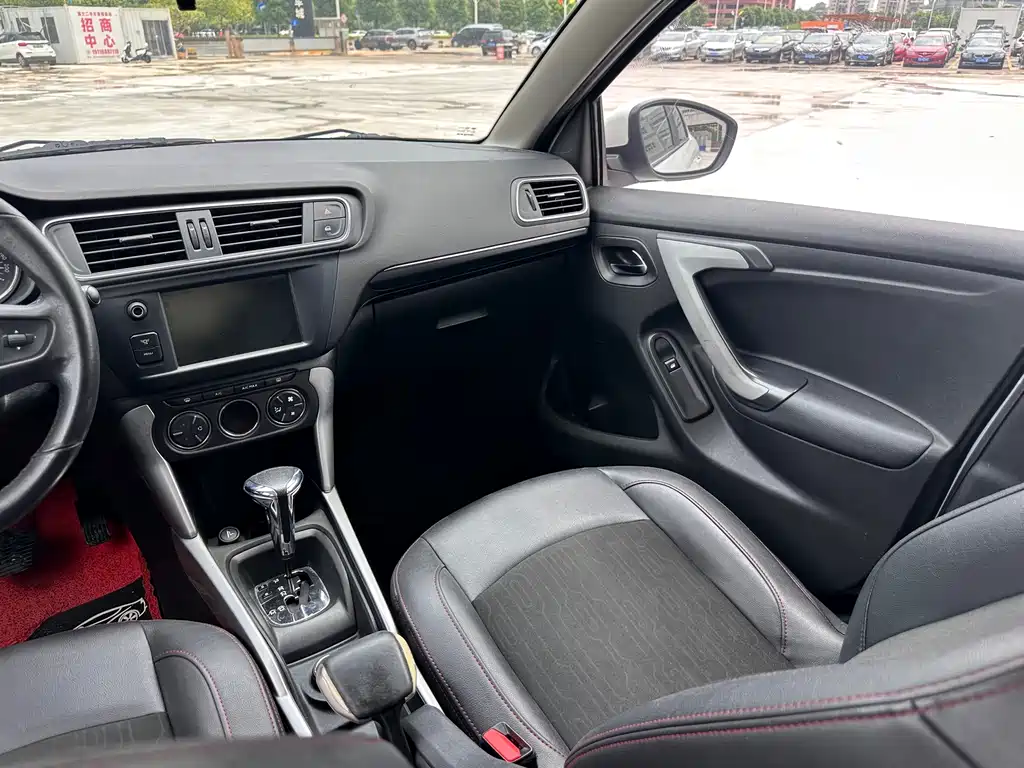 Citroen C3-XR — миниатюра 11