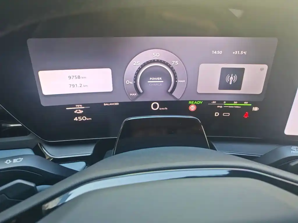 Audi Q6L e-tron — миниатюра 16