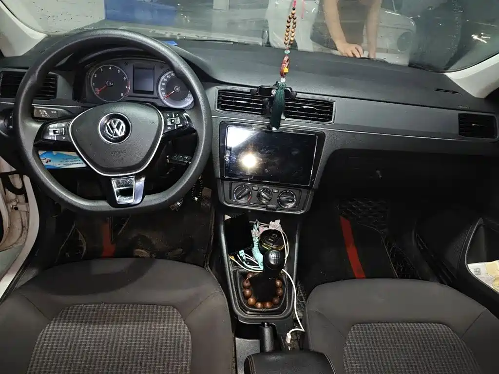 Volkswagen Santana — миниатюра 13