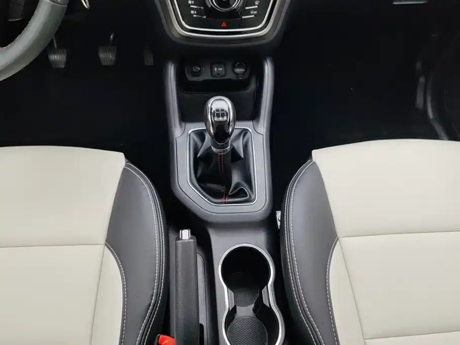 Changan CS35 — миниатюра 16