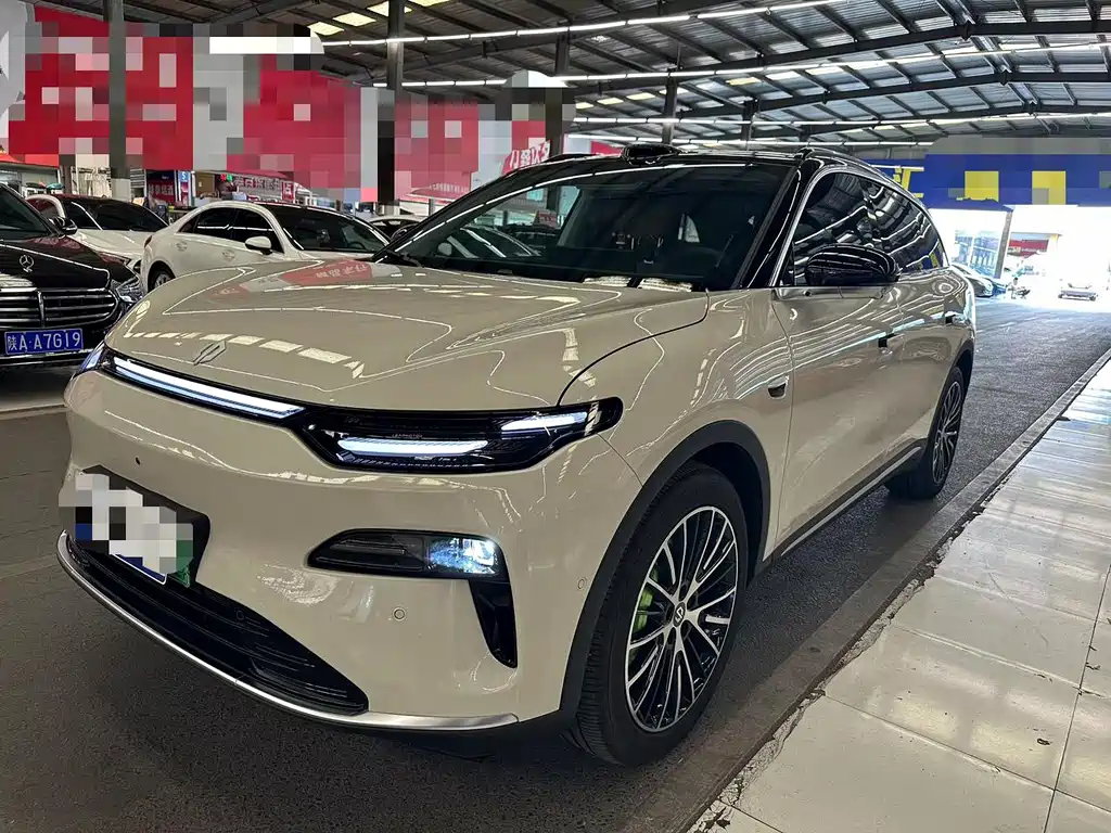 Leapmotor C11