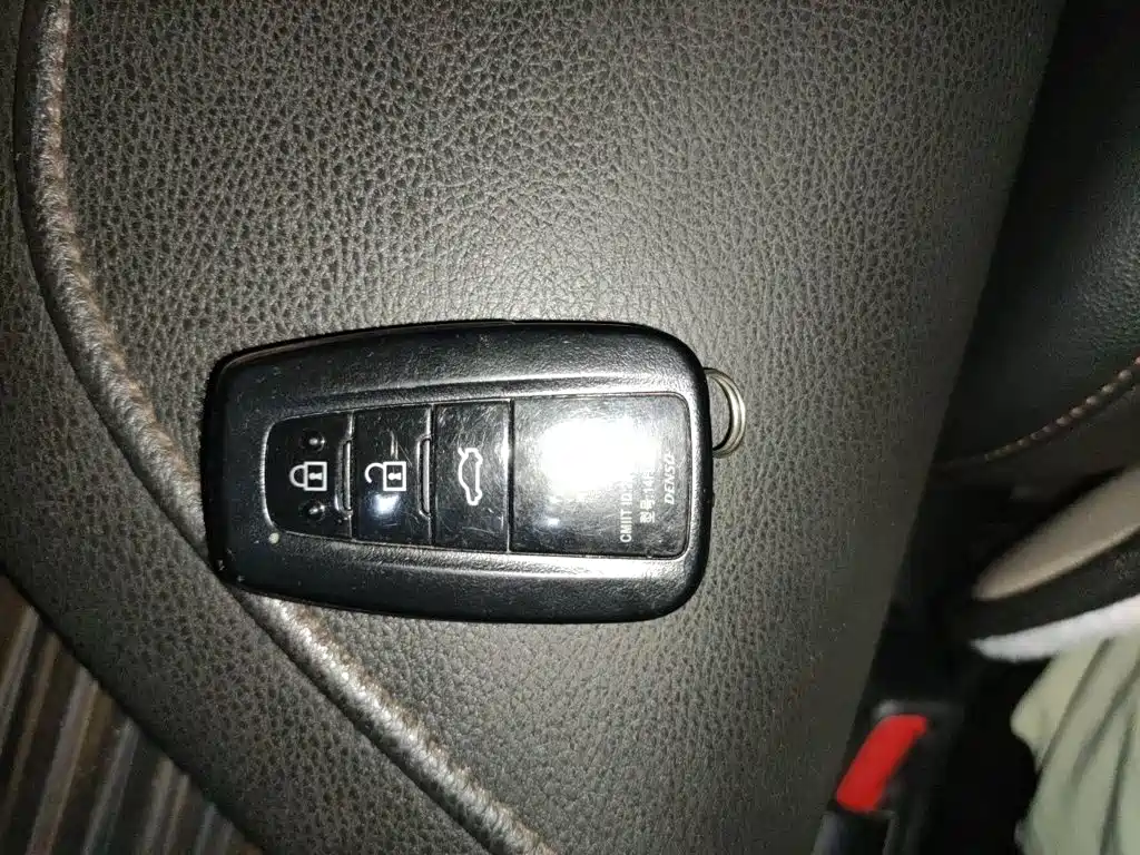 Toyota Camry — миниатюра 9