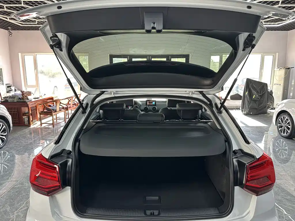 Audi Q2L — миниатюра 13