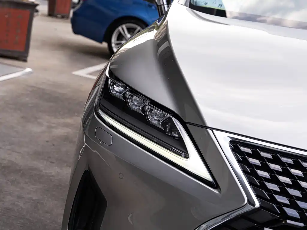Lexus RX — миниатюра 6