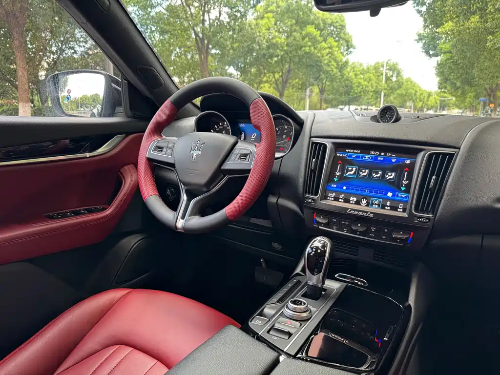 Maserati Levante — миниатюра 13