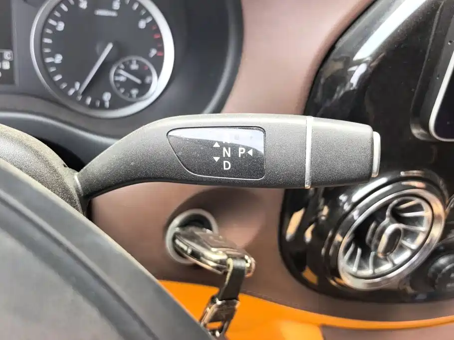 Mercedes-Benz Vito — миниатюра 16