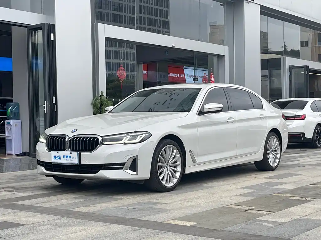 BMW 5 Series 2022