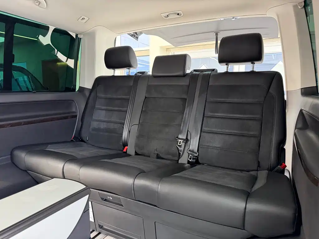 Volkswagen Multivan — миниатюра 15
