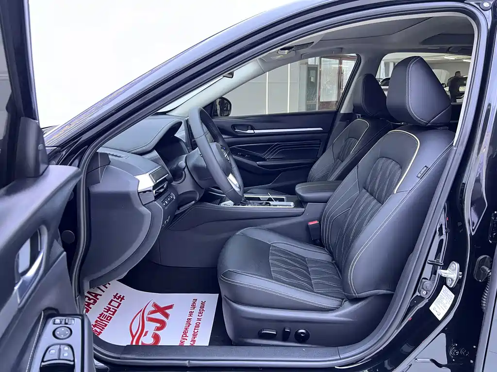 Nissan Teana — миниатюра 7
