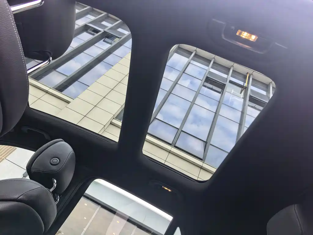 Mercedes-Benz GLC — миниатюра 11