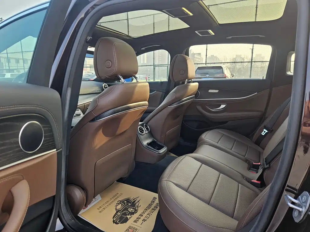 MERCEDES-BENZ E CLASS