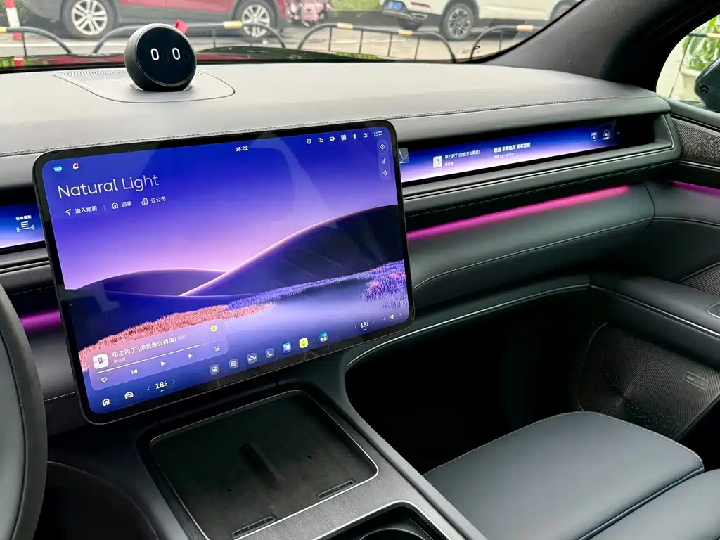NIO ES8 — миниатюра 23
