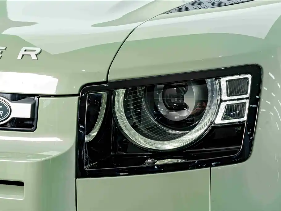 Land Rover Land Rover Defender 2023 110 3.0T P400 75