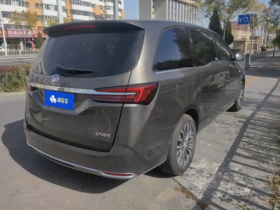 Buick GL8 — миниатюра 3