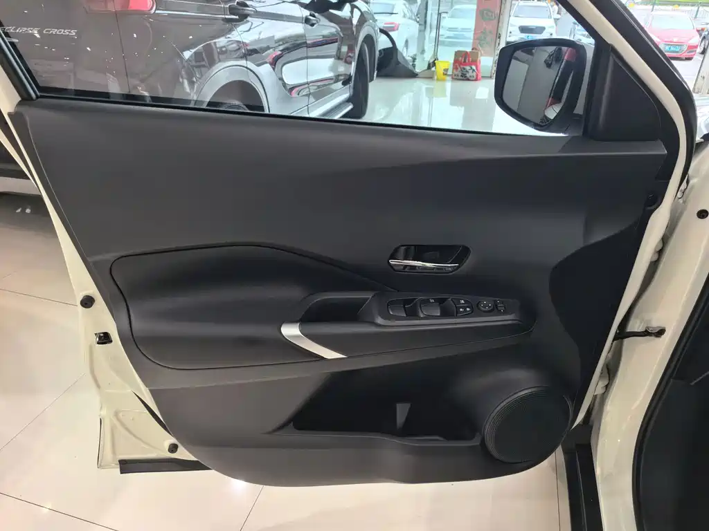 Nissan Kicks — миниатюра 6