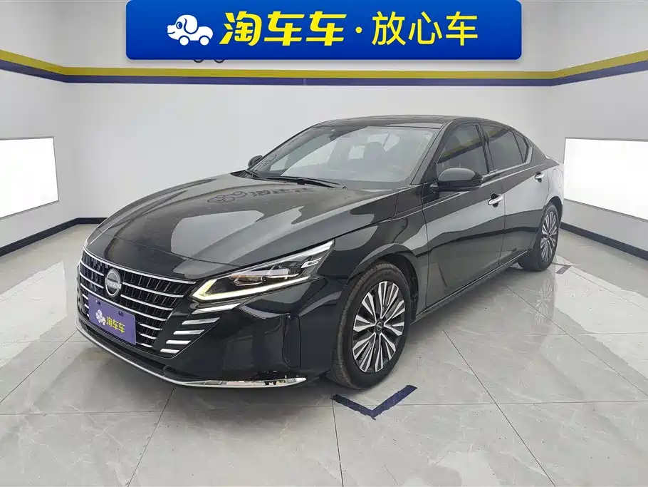 Купить Nissan Teana