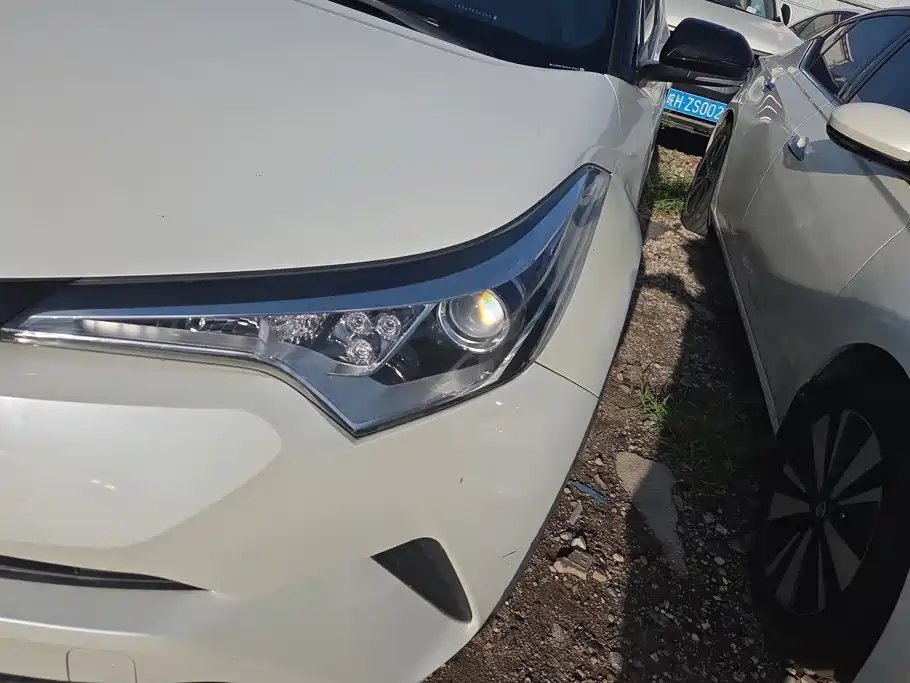 Toyota C-HR — миниатюра 5