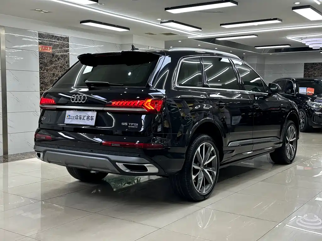 Audi Q7 2020 55 TFSI quattro S line Sport