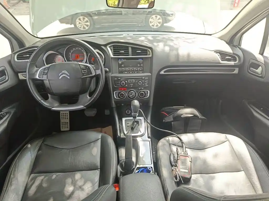 Citroen C4L — миниатюра 10
