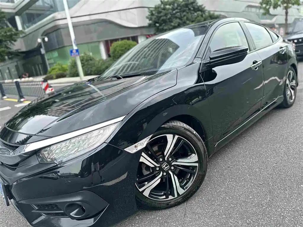 Honda Civic — миниатюра 12
