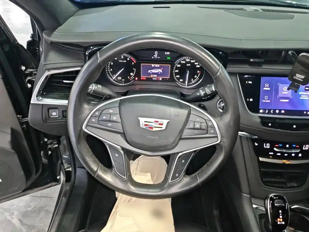 Cadillac XT5 — миниатюра 11