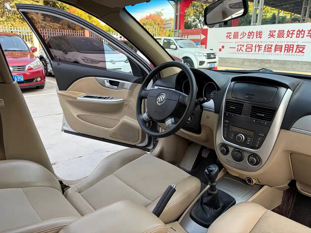 Buick Excelle — миниатюра 11