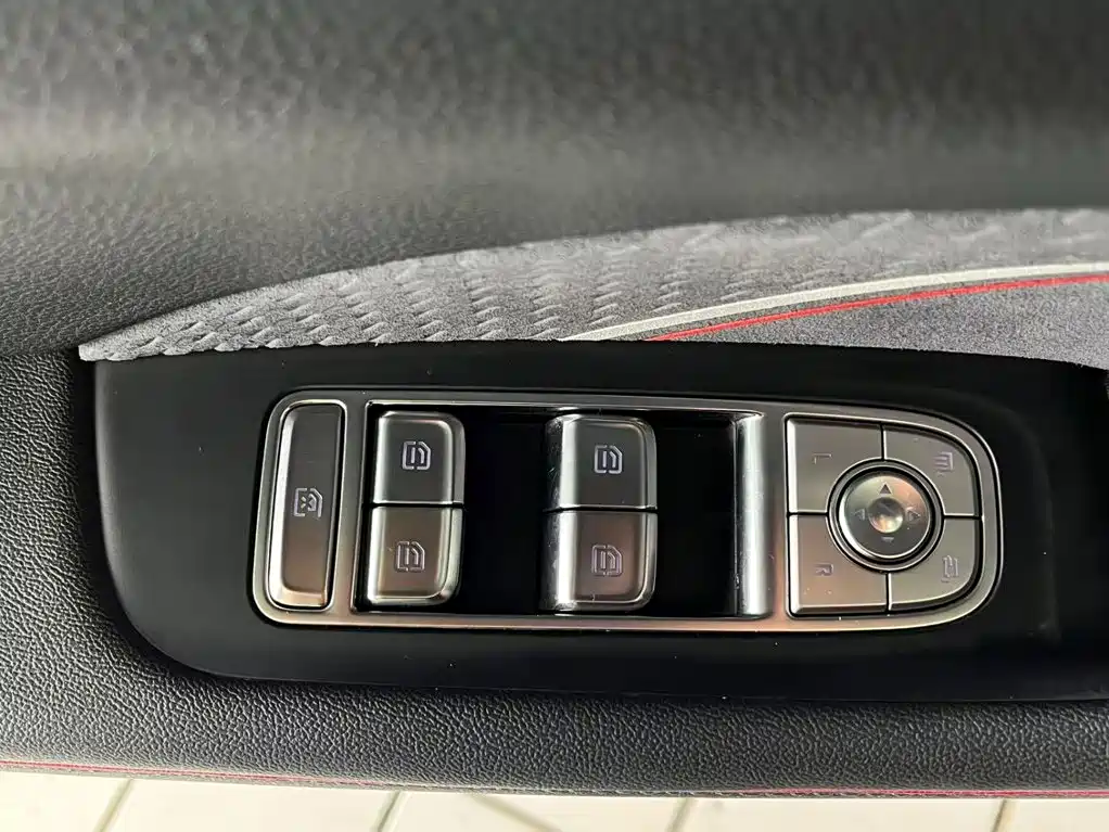 Hongqi Hongqi H6 — миниатюра 16