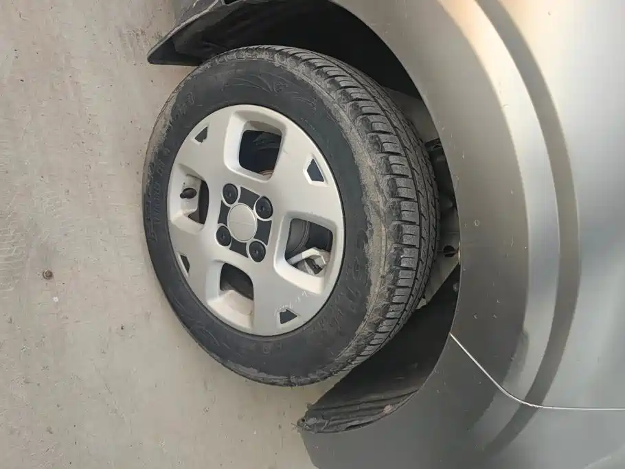 Roewe Clever — миниатюра 6
