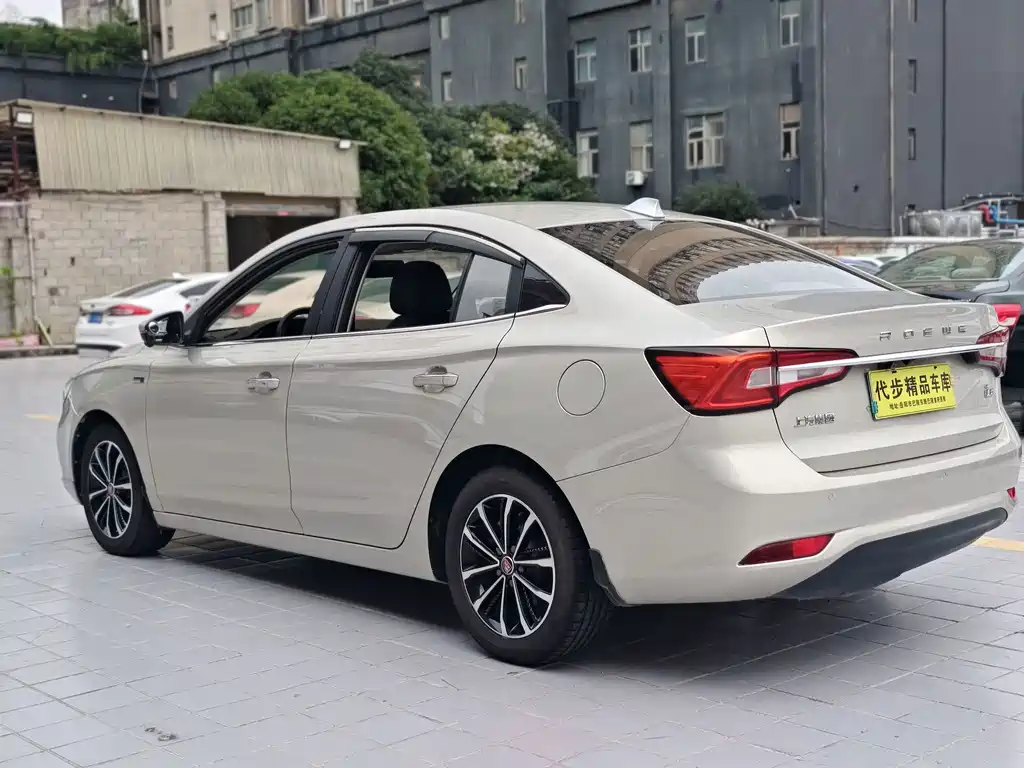 Roewe i5 — миниатюра 20