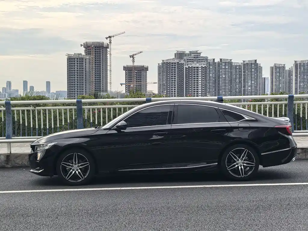 Honda Accord — миниатюра 6